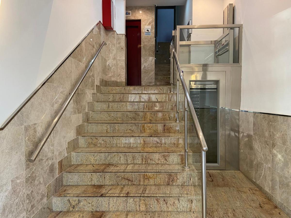 Malagueta Beach Front Mediterranean Apartment Μάλαγα Εξωτερικό φωτογραφία